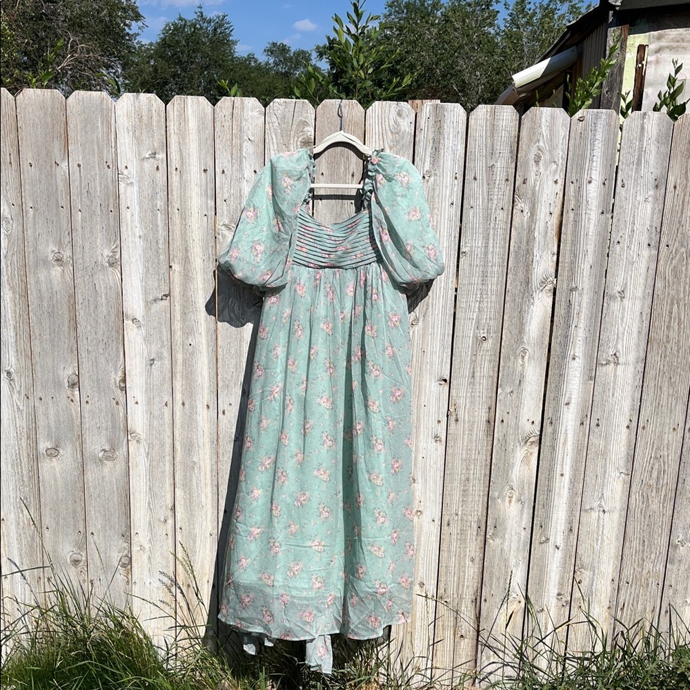 Worth Collective Puff Sleeve Tie Back Dress - Bump Friendly! - Picture 4 of 5